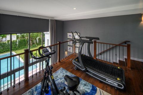 Chalet de 5 dormitorios en Bangkok, Tailandia № 165455 - foto 27