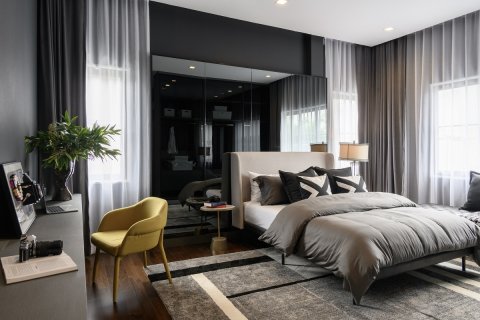 Chalet de 5 dormitorios en Bangkok, Tailandia № 165455 - foto 6
