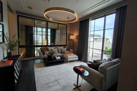 Chalet de 6 dormitorios en Bangkok, Tailandia № 165458 - foto 28