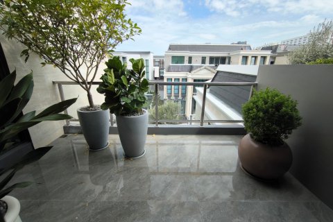 Chalet de 6 dormitorios en Bangkok, Tailandia № 165458 - foto 20