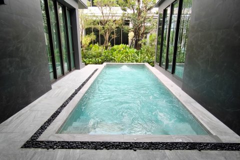 Chalet de 6 dormitorios en Bangkok, Tailandia № 165457 - foto 19