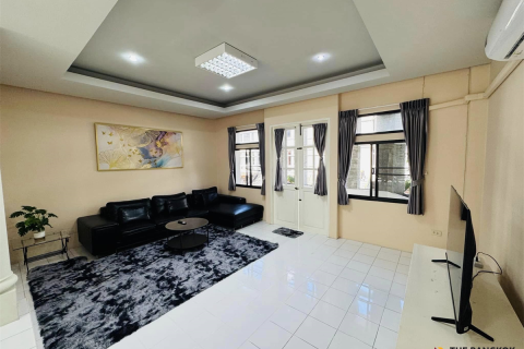 Townhouse à Bangkok, Thaïlande 4 chambres № 190464