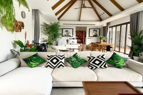 Chalet de 4 dormitorios en Phuket, Tailandia № 190757