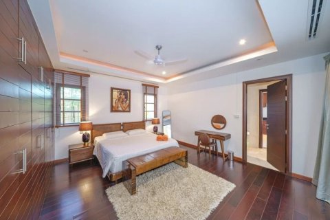Chalet de 4 dormitorios en Phuket, Tailandia № 164705 - foto 5