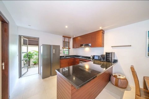Chalet de 4 dormitorios en Phuket, Tailandia № 164705 - foto 9