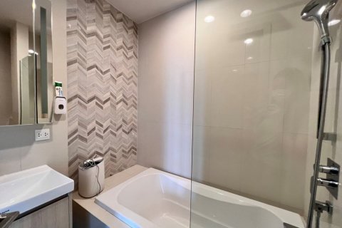 Condominio de 1 dormitorio en Bangkok, Tailandia № 65413 - foto 17