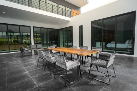 Chalet de 5 dormitorios en Hua Hin, Tailandia № 156361 - foto 6
