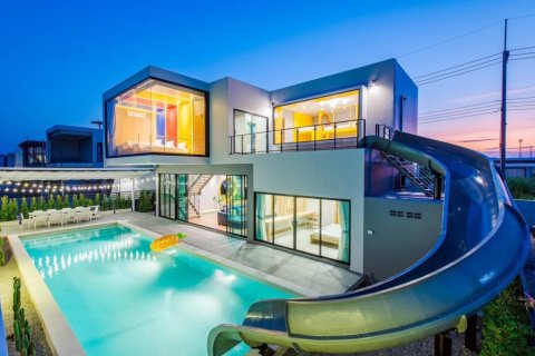 Villa in Hua Hin, Thailand 4 Schlafzimmer № 156358