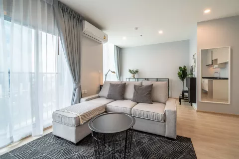 Studio in the Condo in Huai Khwang, Bangkok, Thailand № 139722