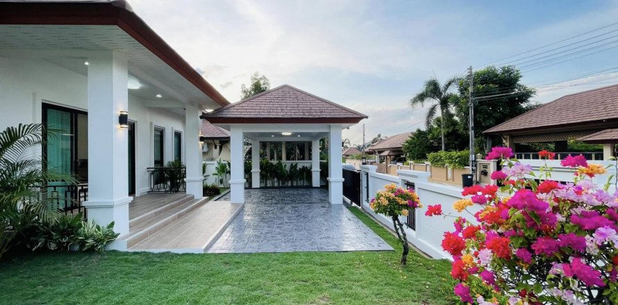 Casa de 3 dormitorios en Pattaya, Tailandia № 117204