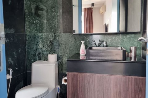 Condominio de 2 dormitorios en Ratchathewi, Bangkok, Tailandia № 74412 - foto 9