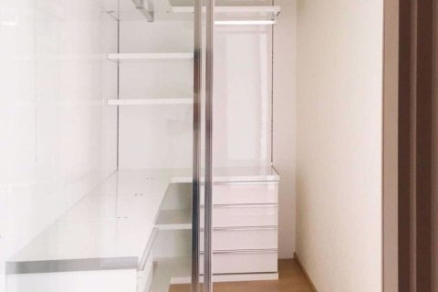 Condominio de 2 dormitorios en Watthana, Bangkok, Tailandia № 74415 - foto 4