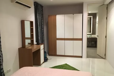 Condominio de 3 dormitorios en Pattaya, Tailandia № 145987 - foto 1