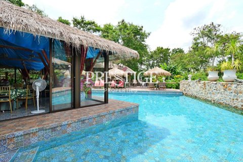 Propriété commerciale à Pattaya, Thaïlande 2000 m2 № 198687 - photo 22