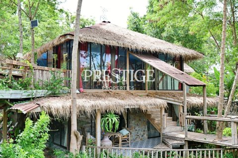 Propriété commerciale à Pattaya, Thaïlande 2000 m2 № 198687 - photo 17