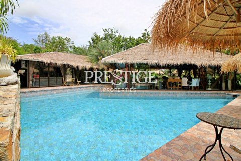 Propriété commerciale à Pattaya, Thaïlande 2000 m2 № 198687
