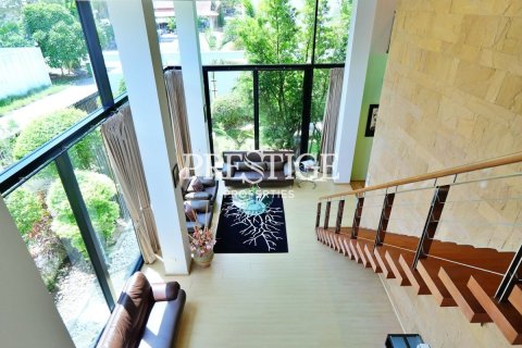 House in Pattaya, Thailand 3 bedrooms № 198689 - photo 27
