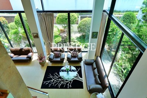 House in Pattaya, Thailand 3 bedrooms № 198689 - photo 28