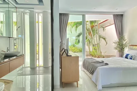 Condo in Pattaya, Thailand, 3 bedrooms  № 150344