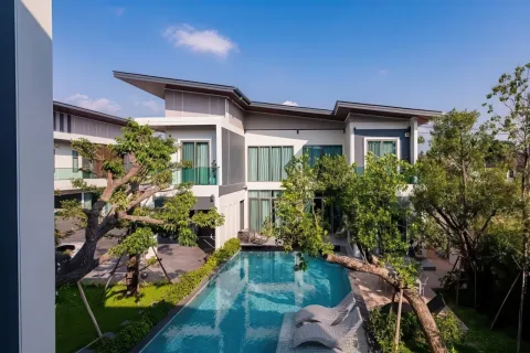 Villa in Pattaya, Thailand 6 bedrooms № 155720