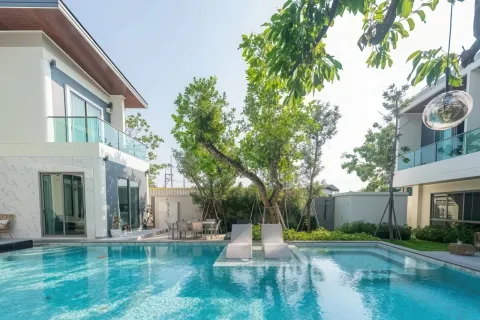 Chalet de 6 dormitorios en Pattaya, Tailandia № 155720 - foto 4