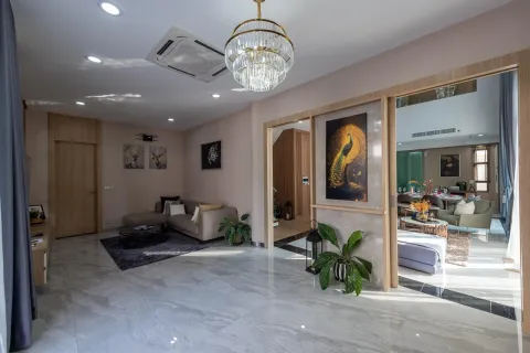 Chalet de 6 dormitorios en Pattaya, Tailandia № 155720 - foto 11