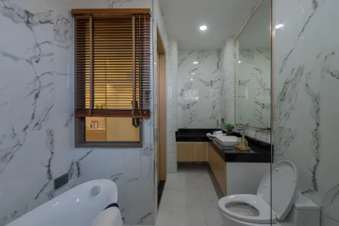 Chalet de 6 dormitorios en Pattaya, Tailandia № 155720 - foto 21