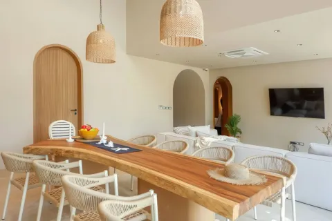 Chalet de 4 dormitorios en Pattaya, Tailandia № 155718 - foto 10
