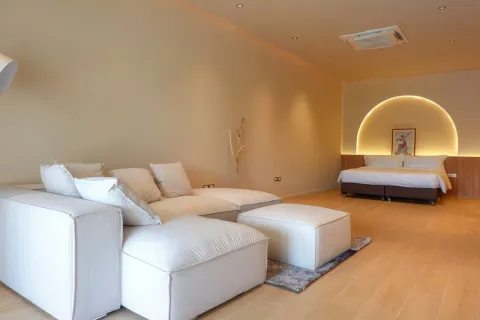 Chalet de 4 dormitorios en Pattaya, Tailandia № 155718 - foto 15