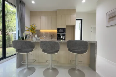 Villa in Pattaya, Thailand 4 Schlafzimmer № 155716 - Foto 11