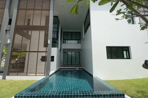 Villa in Pattaya, Thailand 4 Schlafzimmer № 155716 - Foto 4