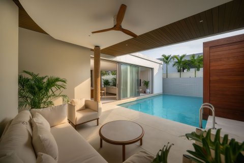 Chalet de 3 dormitorios en Pattaya, Tailandia № 155717 - foto 6