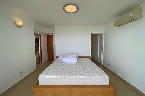 Condominio de 2 dormitorios en Pran Buri, Tailandia № 168625 - foto 11