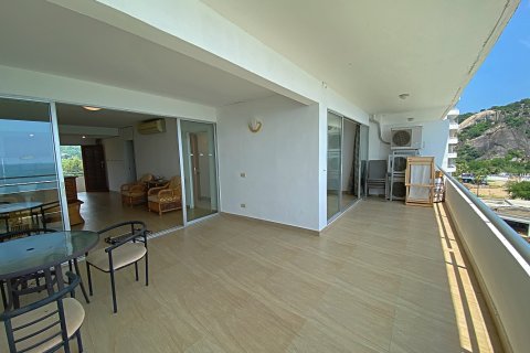 Condominio de 2 dormitorios en Pran Buri, Tailandia № 168625 - foto 23
