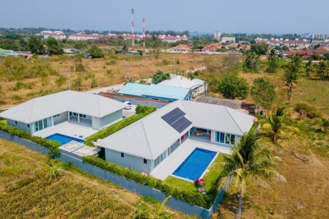 Chalet de 7 dormitorios en Hua Hin, Tailandia № 168624 - foto 5
