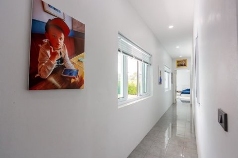 Chalet de 7 dormitorios en Hua Hin, Tailandia № 168624 - foto 15