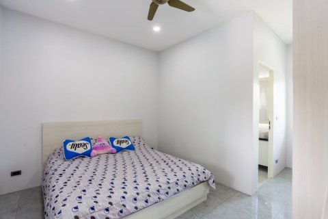 Chalet de 7 dormitorios en Hua Hin, Tailandia № 168624 - foto 18