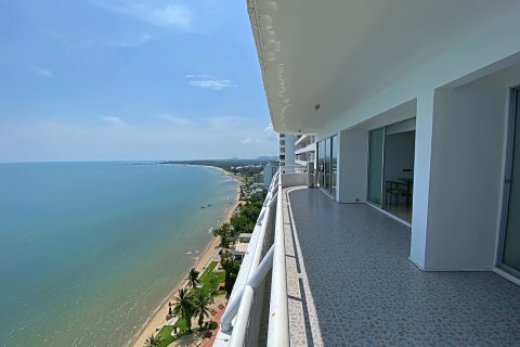 Condominio de 3 dormitorios en Pran Buri, Tailandia № 168626 - foto 11
