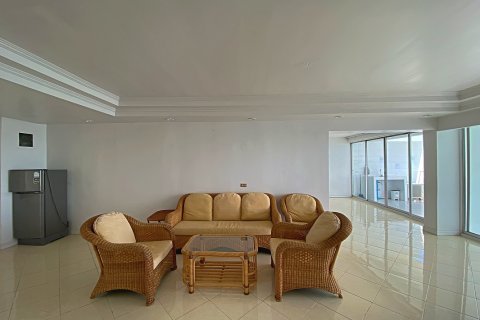 Condominio de 3 dormitorios en Pran Buri, Tailandia № 168626 - foto 6