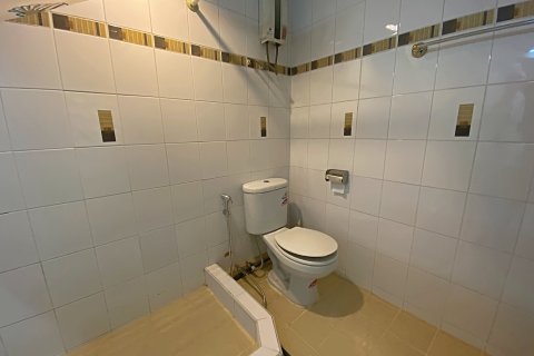 Condominio de 3 dormitorios en Pran Buri, Tailandia № 168626 - foto 28