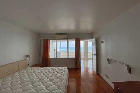 Condominio de 3 dormitorios en Pran Buri, Tailandia № 168626 - foto 22