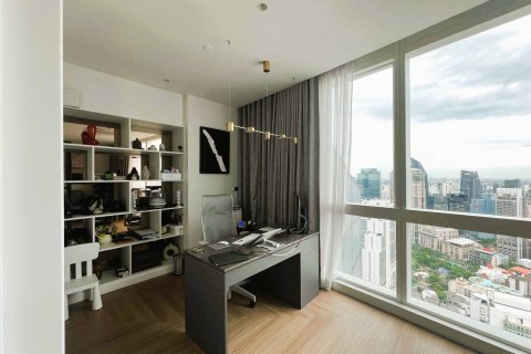 Ático de 3 dormitorios en Bangkok, Tailandia № 180590 - foto 4