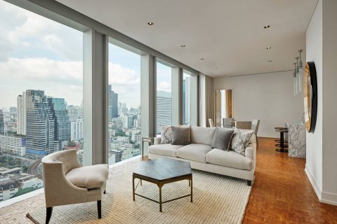 Condo in Bangkok, Thailand, 2 bedrooms  № 180591