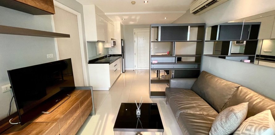 Studio in the Condo in Watthana, Bangkok, Thailand № 151755