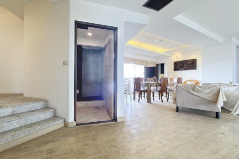 Eigentumswohnung in Bangkok, Thailand, 3 Schlafzimmer  № 201228 - Foto 14