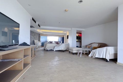 Eigentumswohnung in Bangkok, Thailand, 3 Schlafzimmer  № 201228 - Foto 2