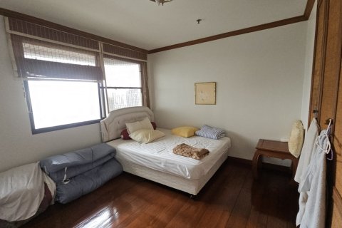 Condo à Watthana, Bangkok, Thaïlande, 3 chambres № 201225 - photo 8