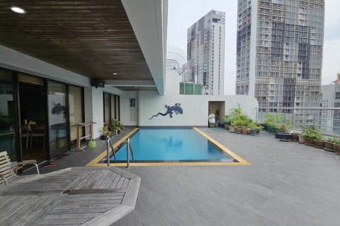 Condo à Watthana, Bangkok, Thaïlande, 3 chambres № 201225 - photo 4