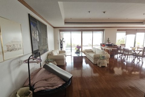 Condo à Watthana, Bangkok, Thaïlande, 3 chambres № 201225 - photo 12