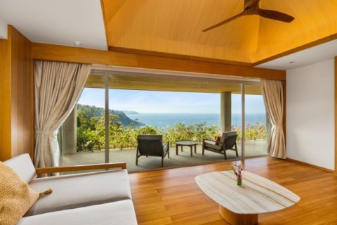 Chalet de 5 dormitorios en Kamala, Tailandia № 191145 - foto 23